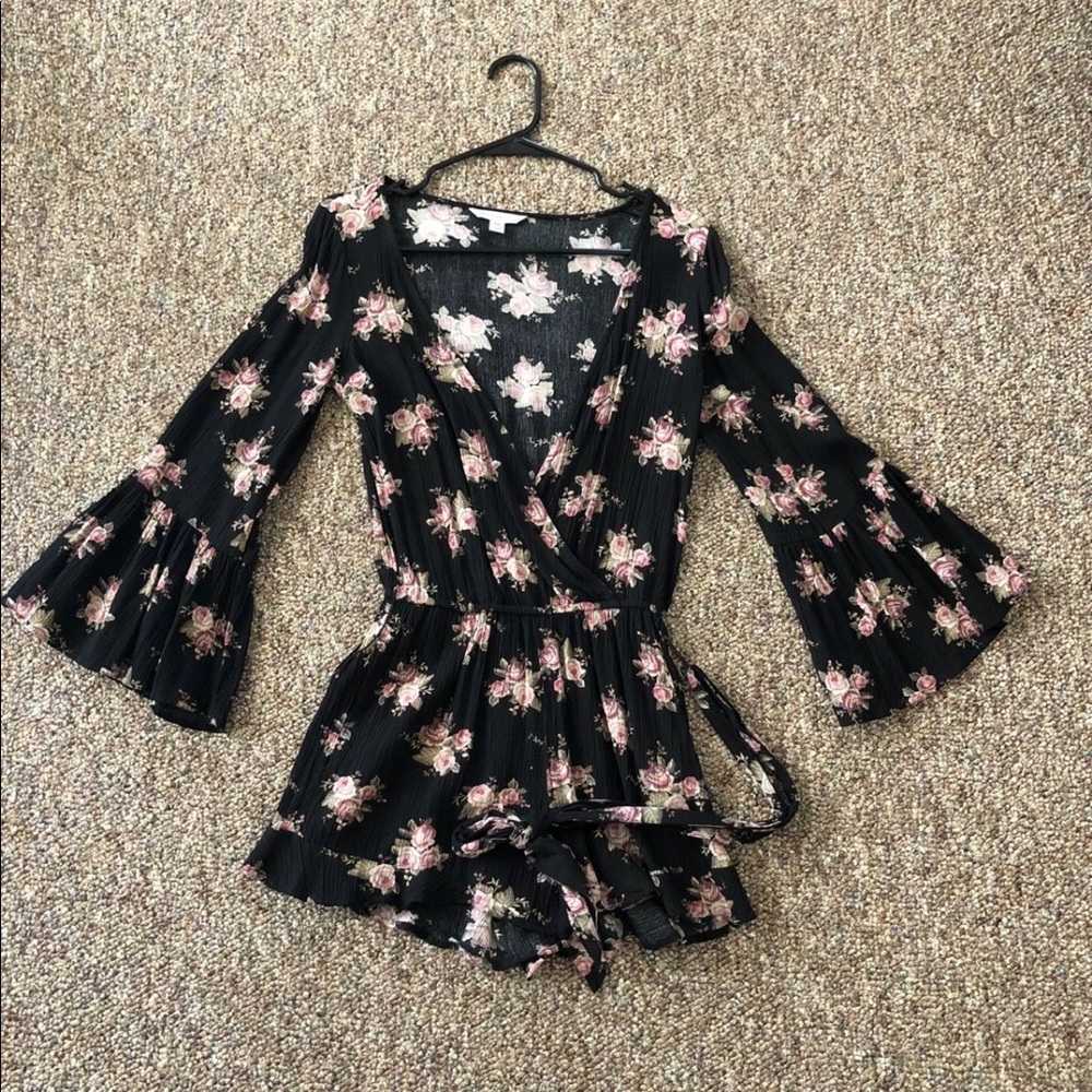 AEO Black Floral Romper Size XXS